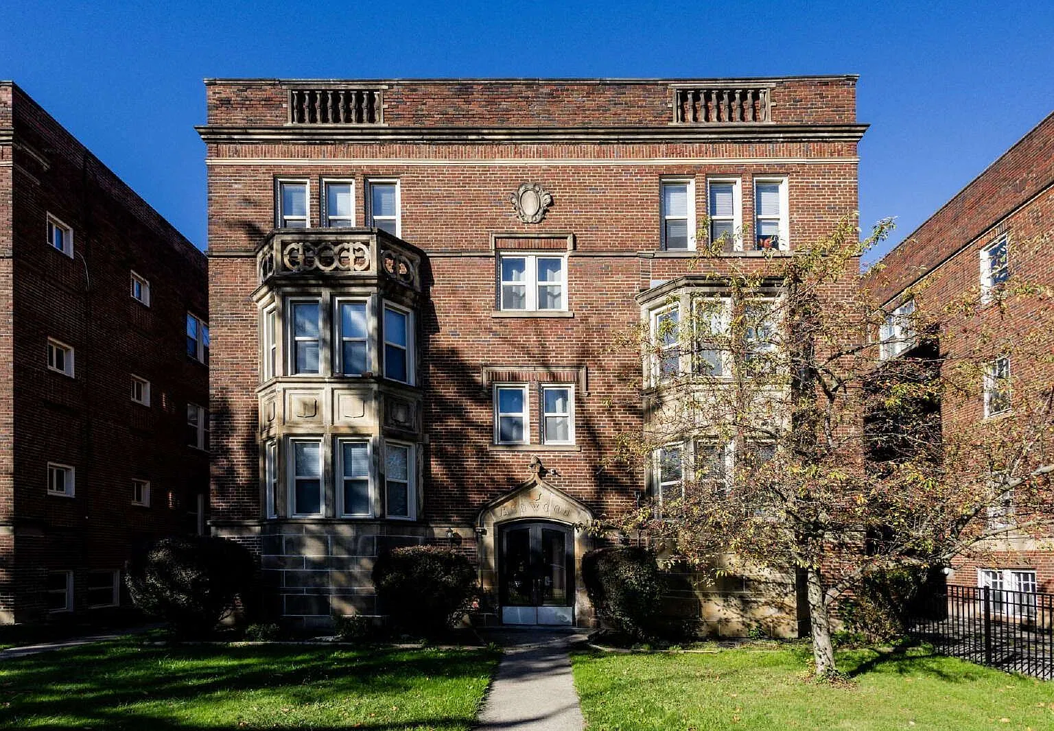1 bed, 1.0 bath, $850 — Photo 1