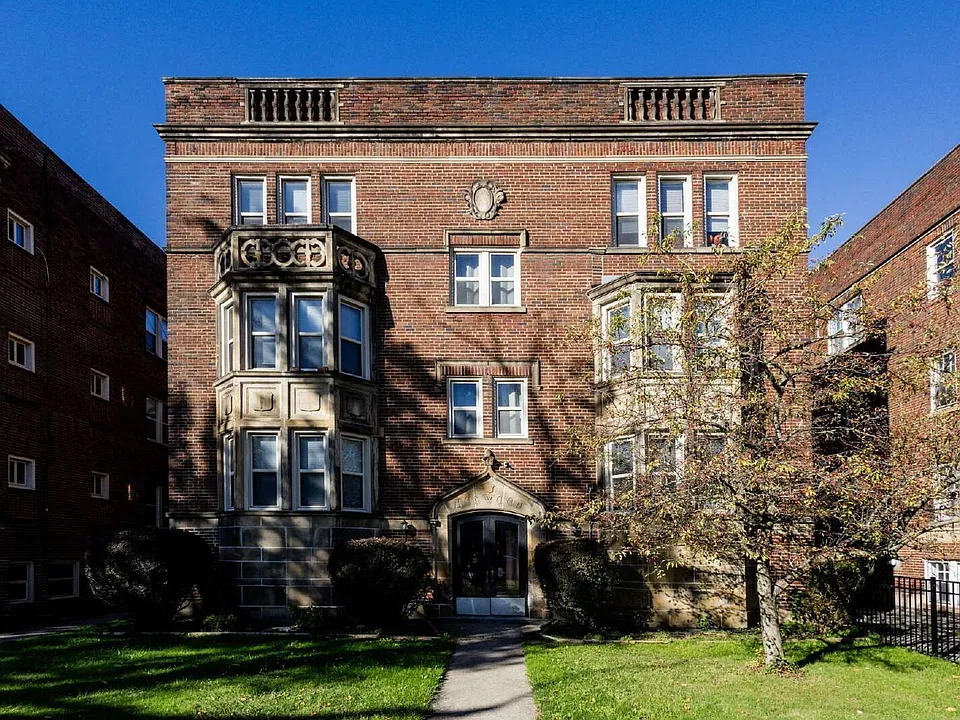 2986 S Moreland Blvd #6