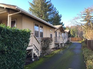 475 Scenic Dr, Ashland, OR 97520
