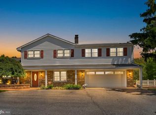 2016 S Forge Rd, Palmyra, PA 17078