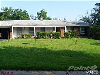 1146 Mackinac Dr photo 1