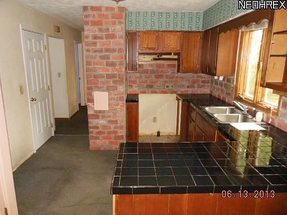 4th image of 5208 Williamsburg Dr