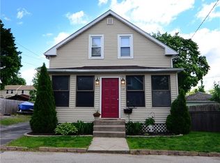 114 Newfield Ave, Warwick, RI 02888