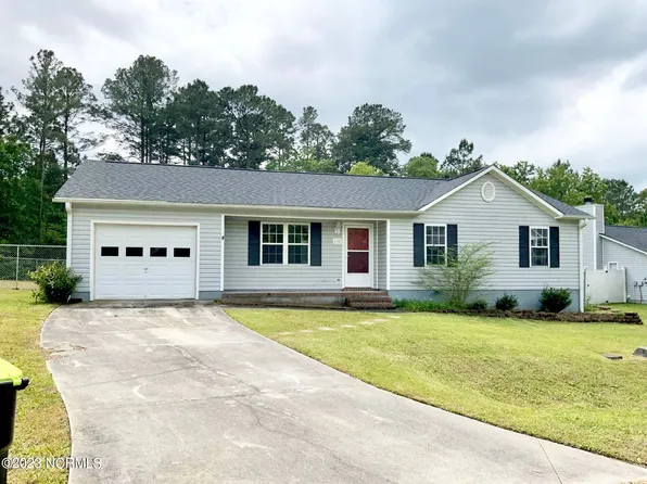 110 Littleleaf Ct, Jacksonville, NC 28540