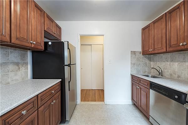 1st image of 6707 Yellowstone Blvd #4F
