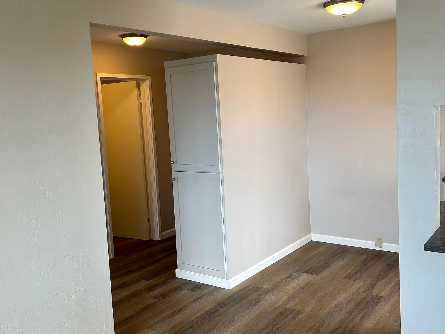 1 bed, 500 sqft, $2,200 — Photo 3