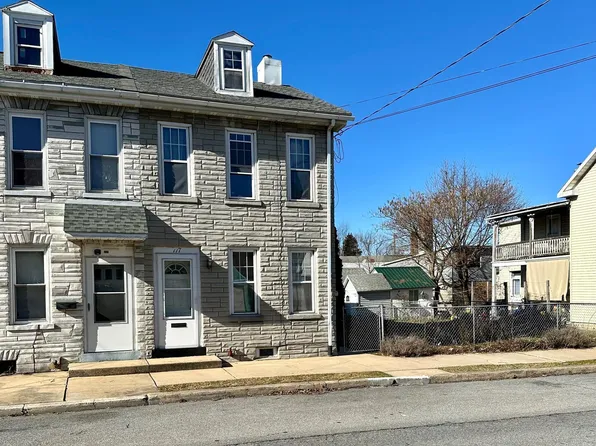 117 W Poplar St, Fleetwood, PA 19522