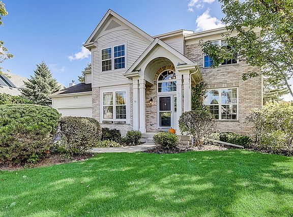 3rd image of 412 Claridge Ct