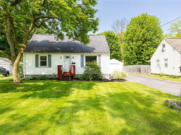 85 Varian Ln, Rochester, NY 14624