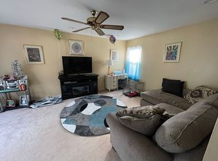 1 Hedgerow Ln, Horsham, PA 19044