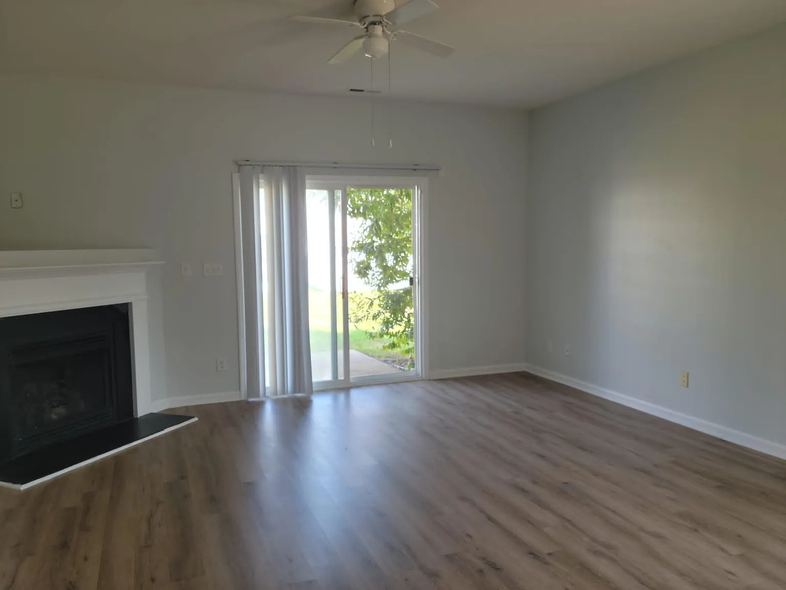 144 Winslow Ln — Photo 4