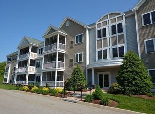2107 Briarwood Vlg, Clinton, MA 01510