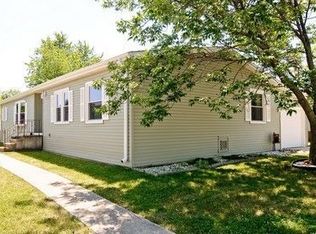 681 Woodbine Ter, Matteson, IL 60443