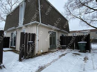 2128 Tupsfield Rd, Columbus, OH 43229