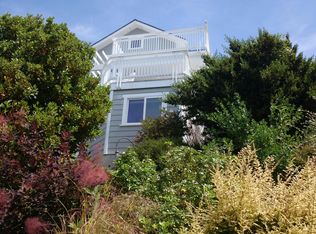 3452 60th Ave SW, Seattle, WA 98116