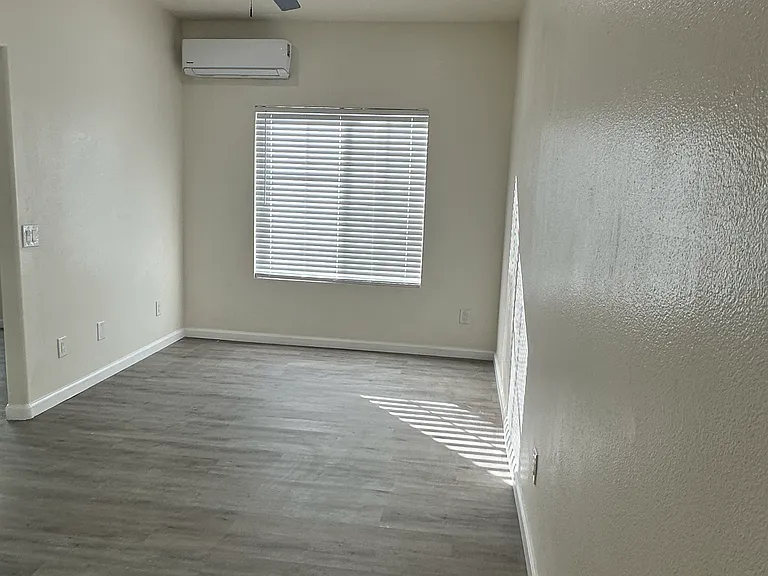29806 Old Sycamore Ln — Photo 8
