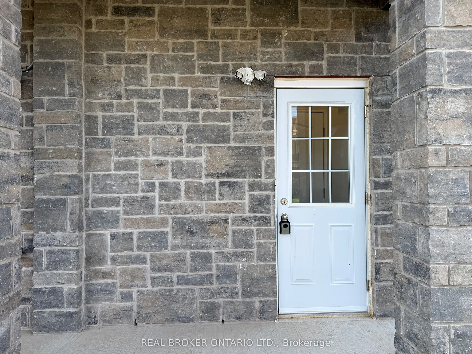2 bed, $1,850 — Photo 3
