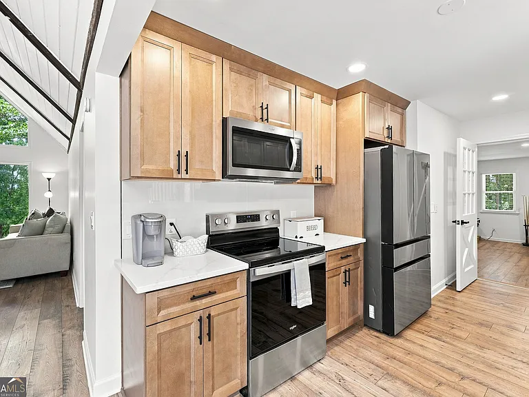 4225 Twin Rivers Dr — Photo 5