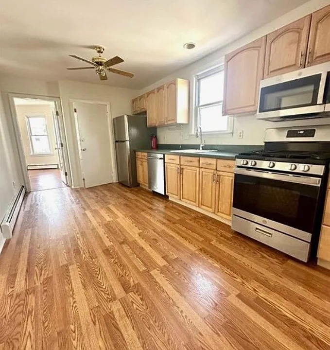 224 Pierre Ave #2