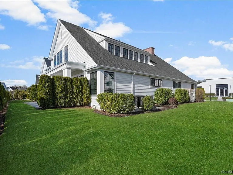 2 Rose Ln — Photo 29