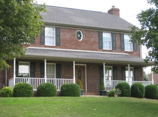 189 Nottingham Ln, Waynesboro, VA 22980