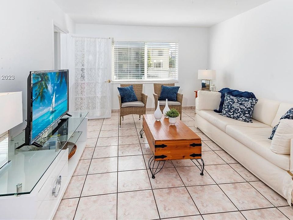 1st image of 200 Galen Dr APT 203