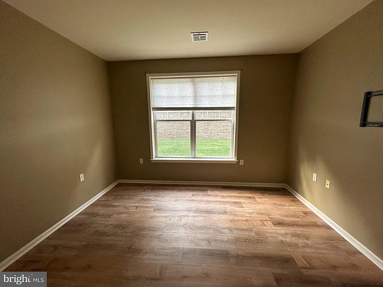 416 Masterson Ct — Photo 22