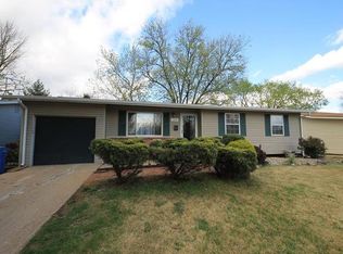1055 Central Pkwy, Florissant, MO