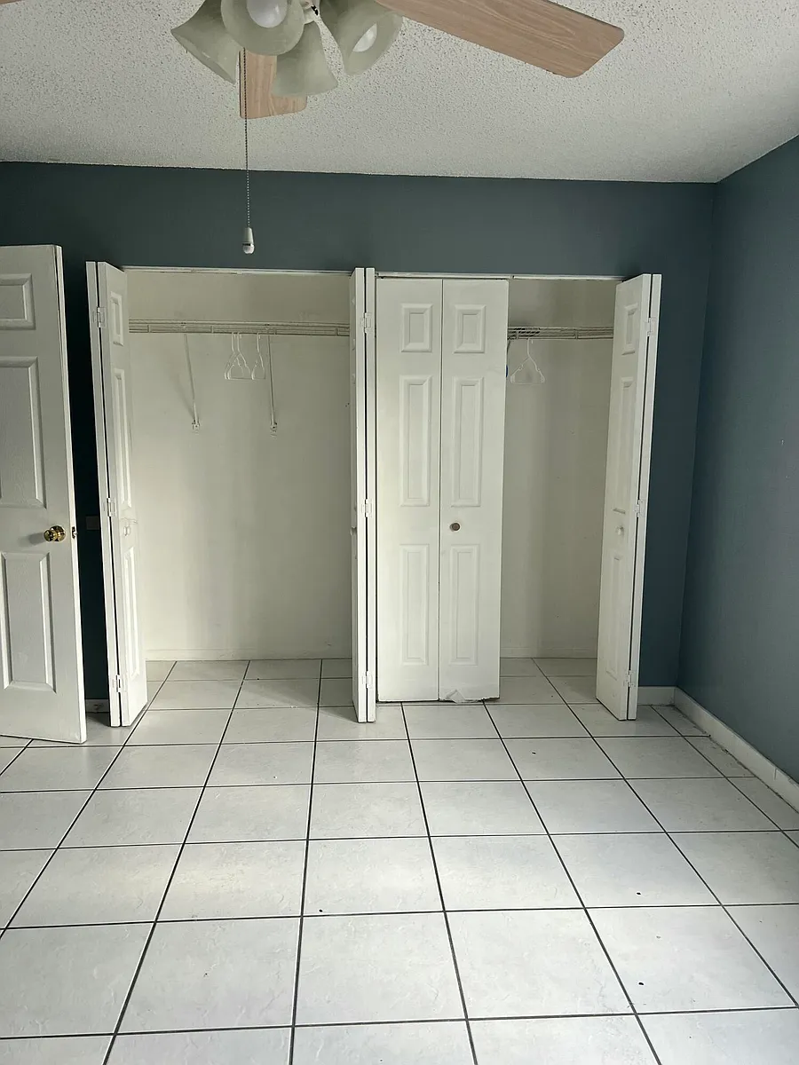 Building Photo - 5154 Breckenridge Pl #47
