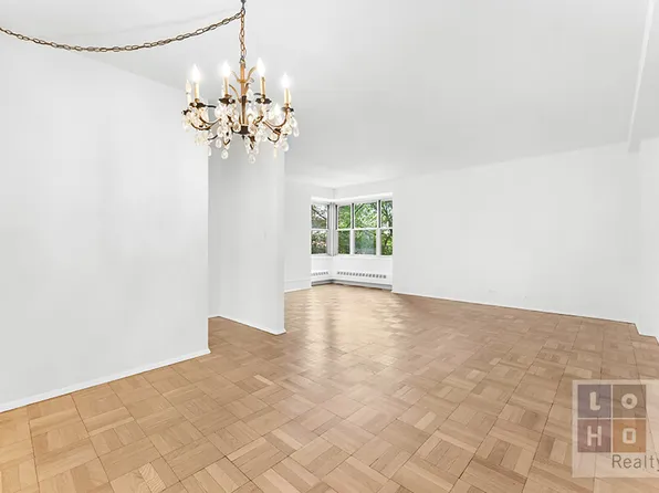 575 Grand Street E605 image 2 of 28