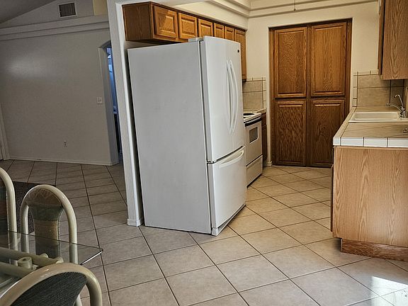 2nd image of 1930 Nugget Dr #101