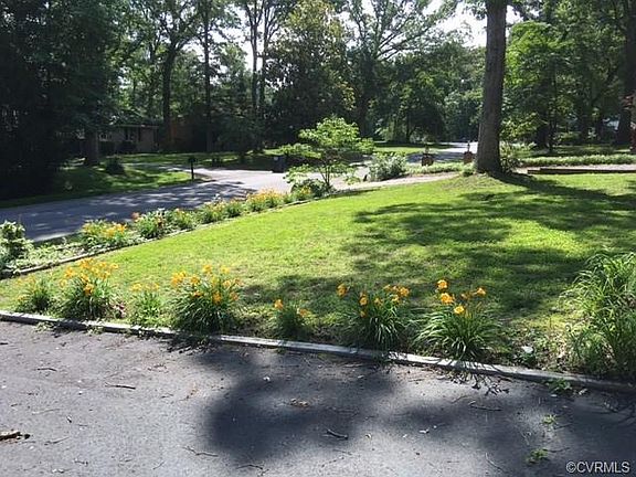 5th image of 4417 Greenbriar Dr