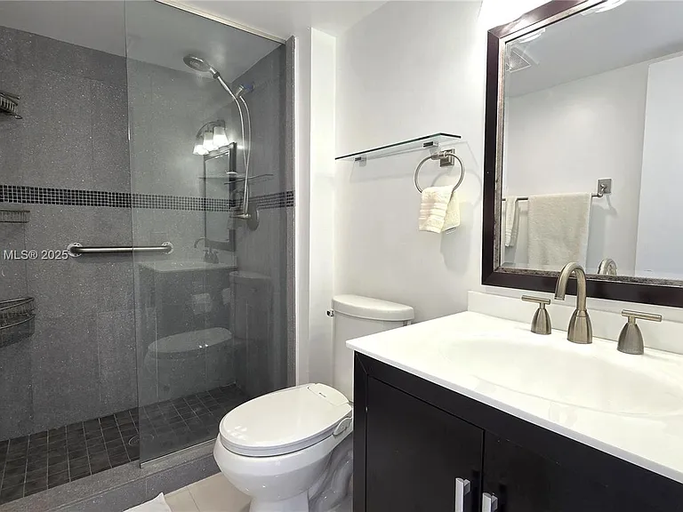 3731 N Country Club Dr #1825 — Photo 22