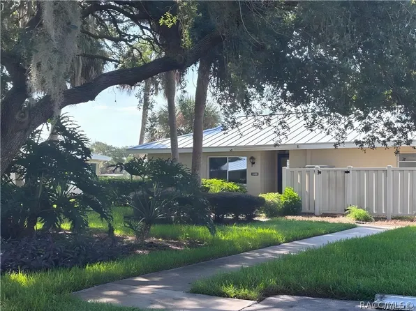 11402 W Bayshore Dr, Crystal River, FL 34429