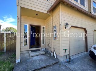 611 S 41st Ct, Springfield, OR 97478