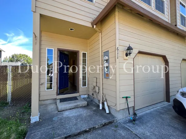 611 S 41st Ct, Springfield, OR 97478