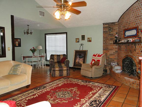 3rd image of 11801 Mallard Dr