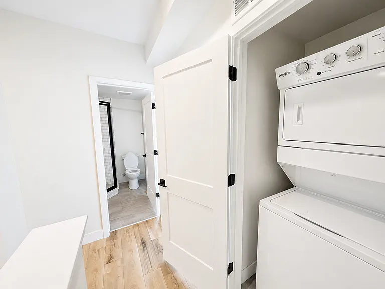 3833 N Newport St — Photo 18