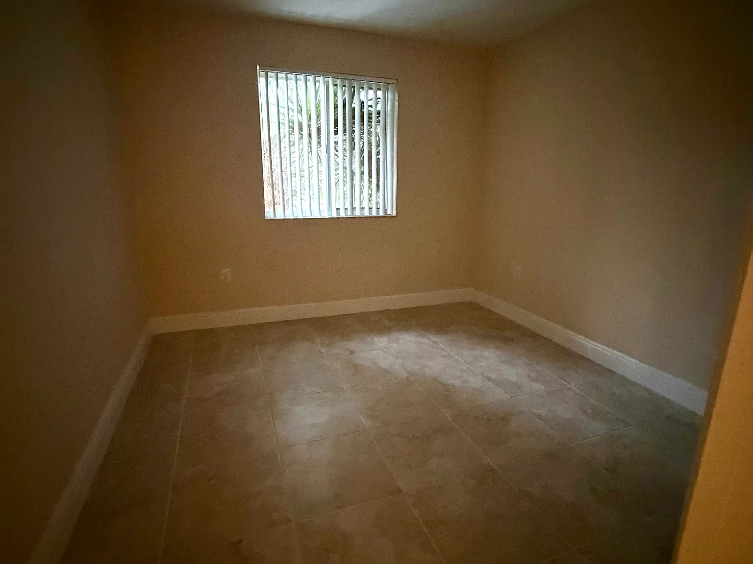 2 bed, 1176 sqft, $2,155 — Photo 4