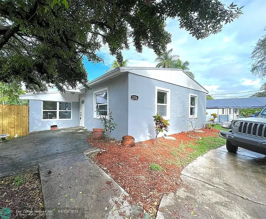 Studio, 350 sqft, $1,200 — Photo 1