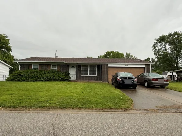 213 Elvira Dr, Fairview Heights, IL 62208
