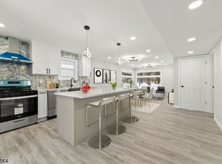 736 Thompson Ave, Roselle, NJ 07203