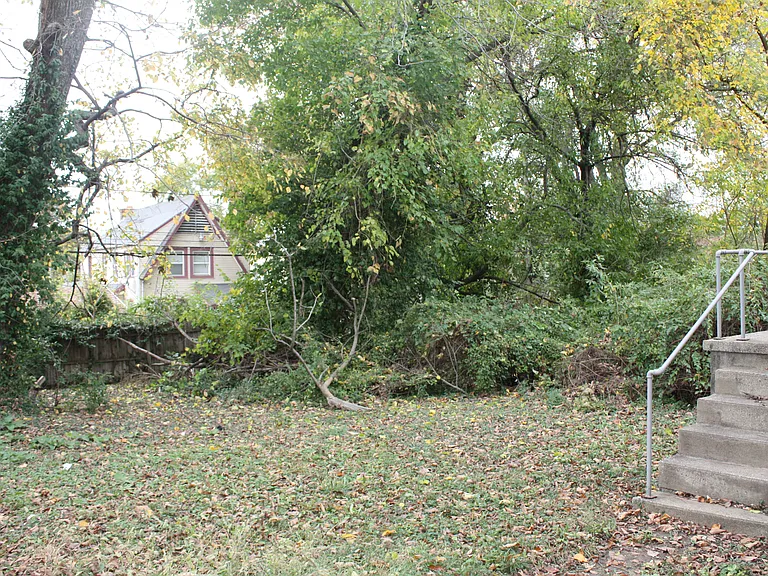 5632 Highland Ave — Photo 7