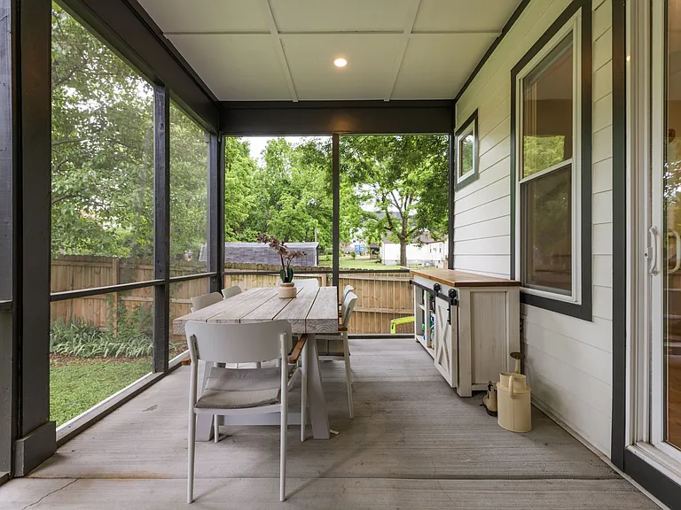532 Westboro Dr — Photo 33