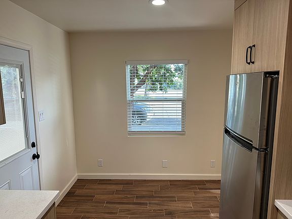3rd image of 1028 Pacific St APT A