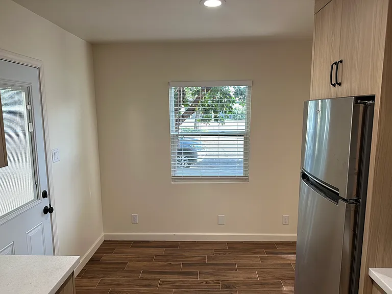 1028 Pacific St #A — Photo 3
