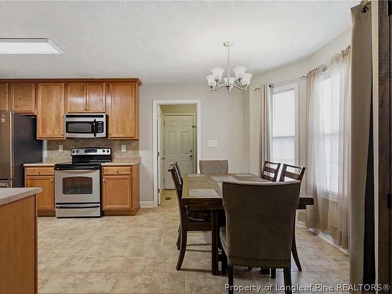 420 Thorncliff Dr — Photo 18