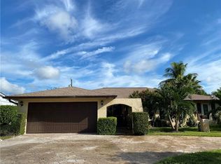 1337 Wisconsin Dr, Naples, FL 34103