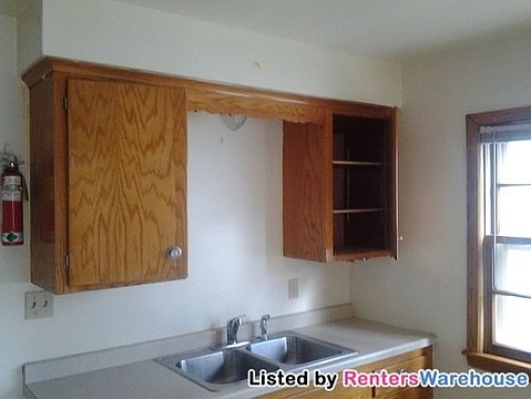 5th image of 1875 Minnehaha Ave W APT 1