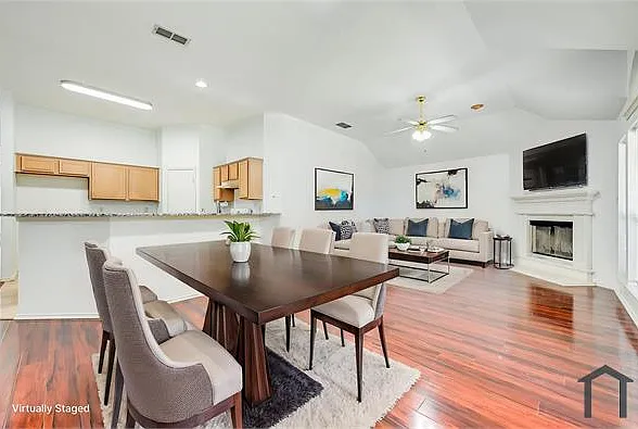 3 bed, 1830 sqft, $2,850 — Photo 4